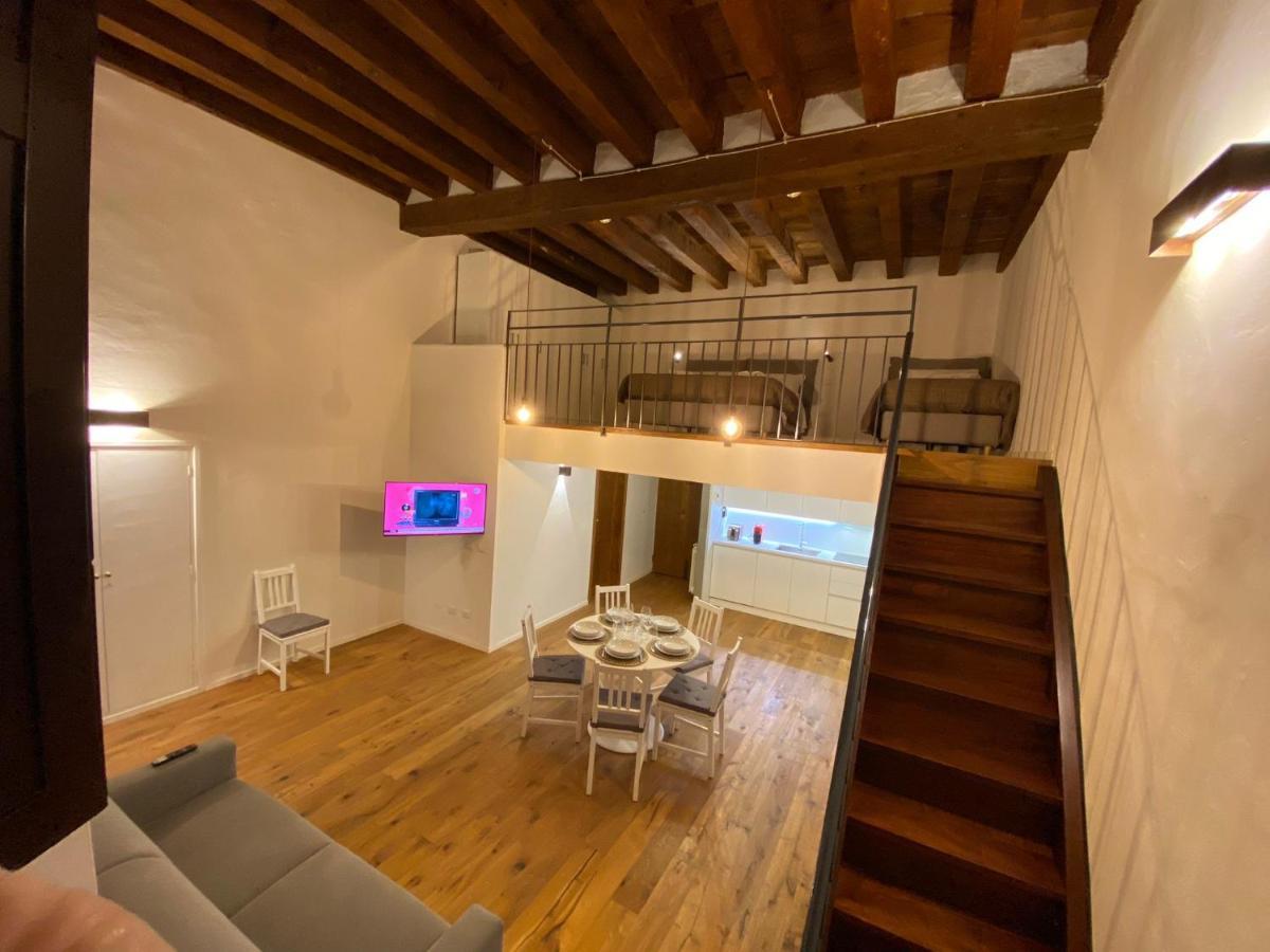 Signoria Flat 5* Centro Storico Apartamento